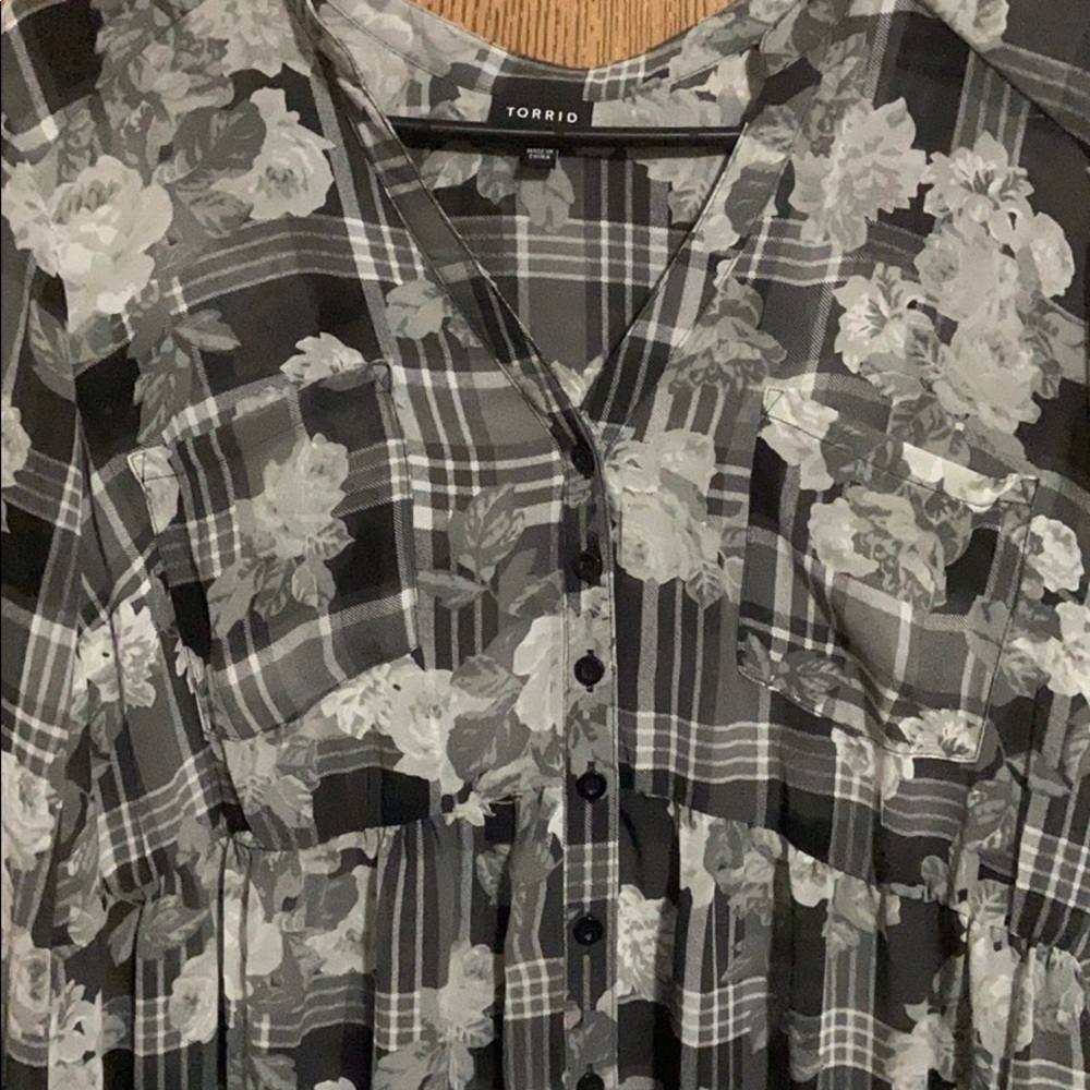 Sheer tunic - Picture 2 of 2